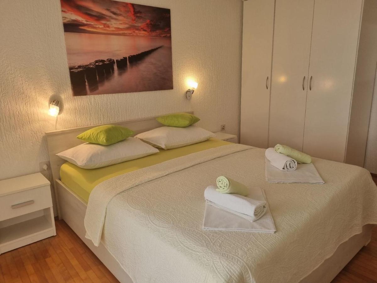 Apartment Rita Senj  Luaran gambar